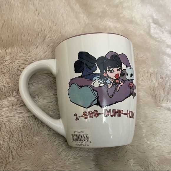 Super cute Bratz mug purple on the inside 1-800-dump-him - Picture 2 of 4